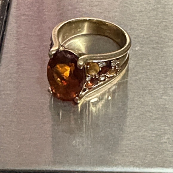 Jewelry - Elegant 10k Gold Citrine Wide Band Ring Size 7